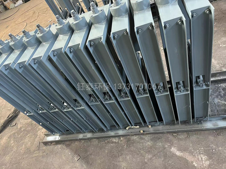 江苏徐州钢厂定购的24台密封型插板阀发货