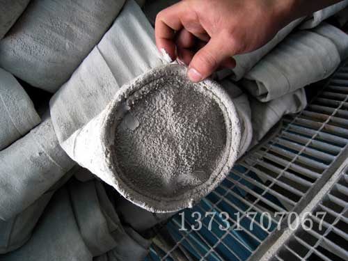 烟气含油时布袋除尘器运行前要对布袋预喷涂处理